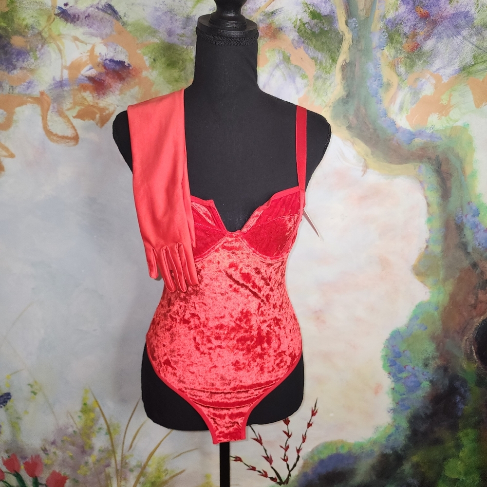 NWT Red Velvety Bodysuit With Wired Cups, Snap Croth, Matching Gloves